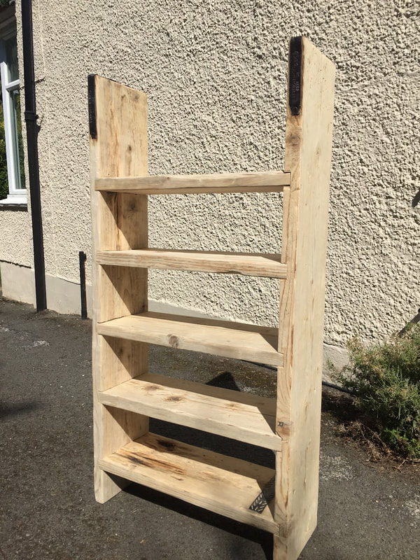 Scaffold shelves for the many-shoed.